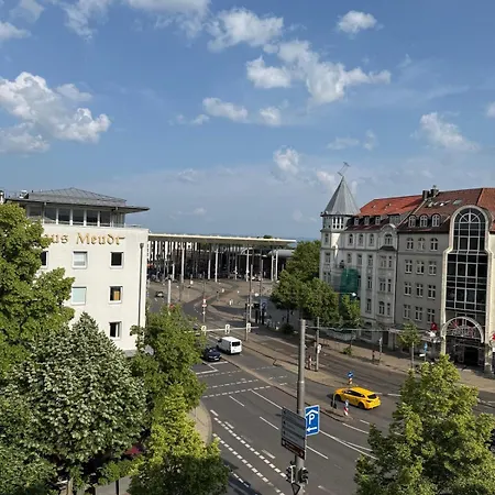 Schicke Gegenueber Bahnhof Κάσελ